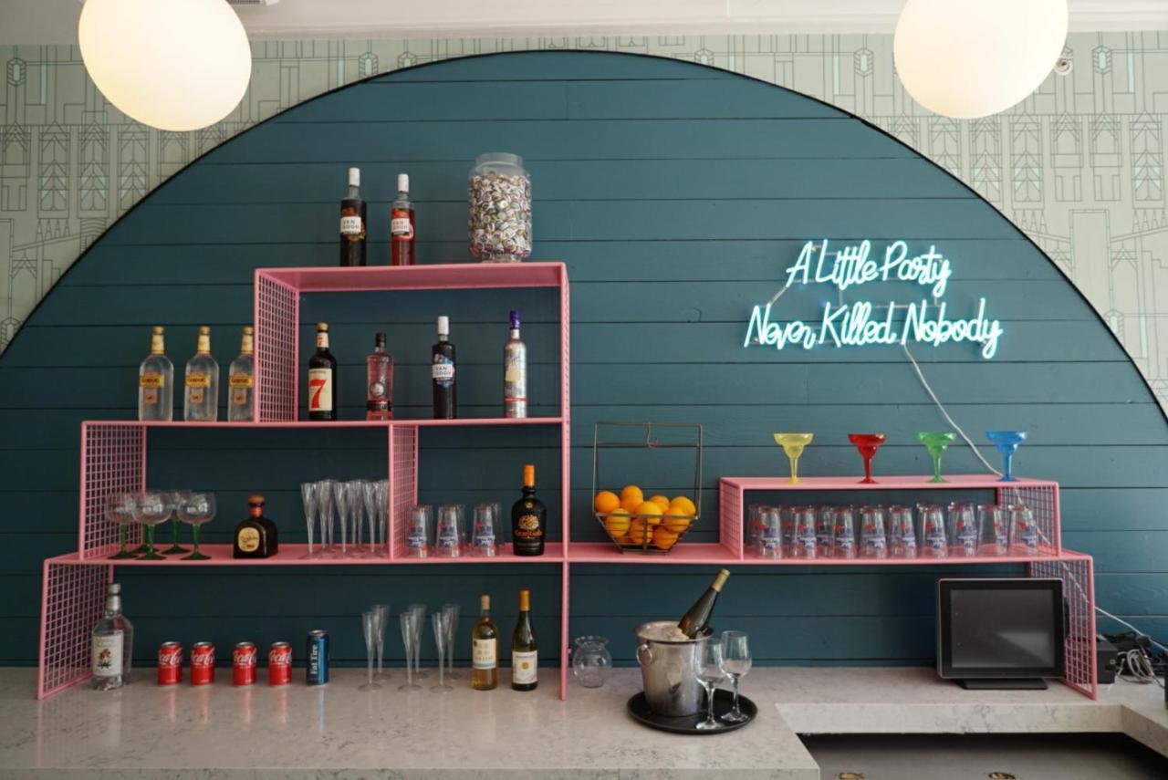 Beds N' Drinks Vandrerhjem Miami Beach Eksteriør bilde