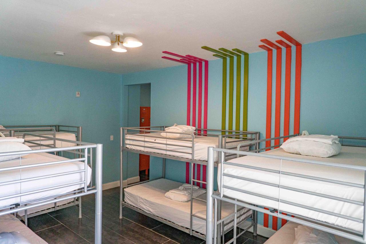 Beds N' Drinks Vandrerhjem Miami Beach Eksteriør bilde