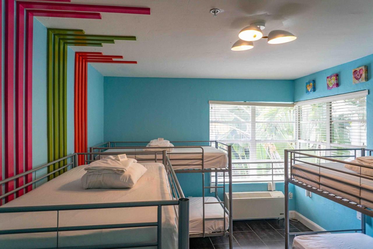 Beds N' Drinks Vandrerhjem Miami Beach Eksteriør bilde