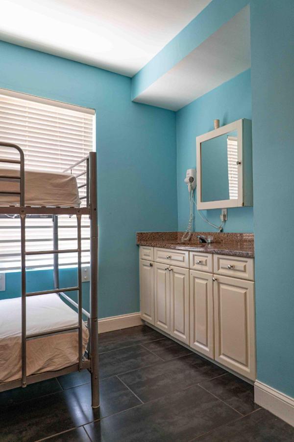 Beds N' Drinks Vandrerhjem Miami Beach Eksteriør bilde