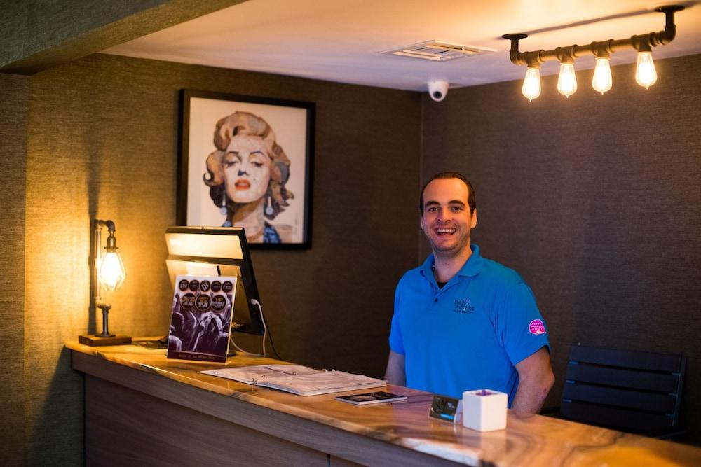 Beds N' Drinks Vandrerhjem Miami Beach Eksteriør bilde